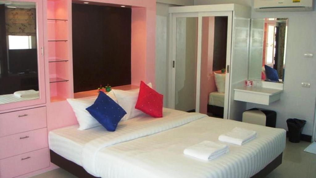 Huay Kaew Palace 1 Hotel Chiang Mai Exteriör bild